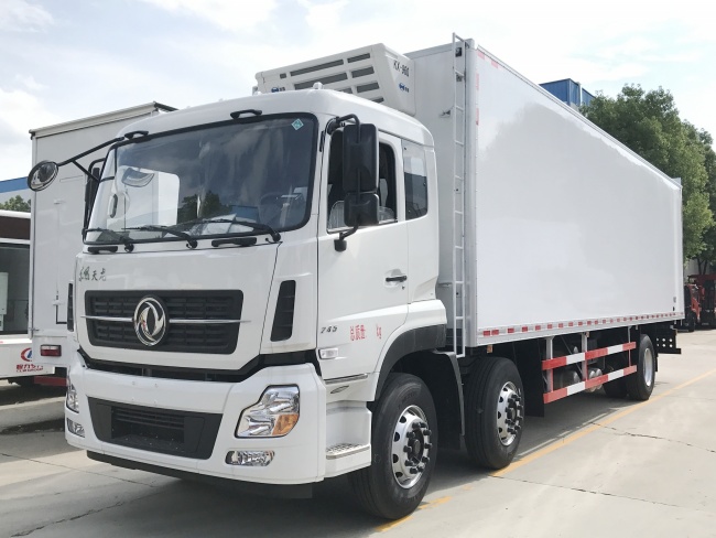 (廂長9.4米)東風天龍小三軸冷藏車