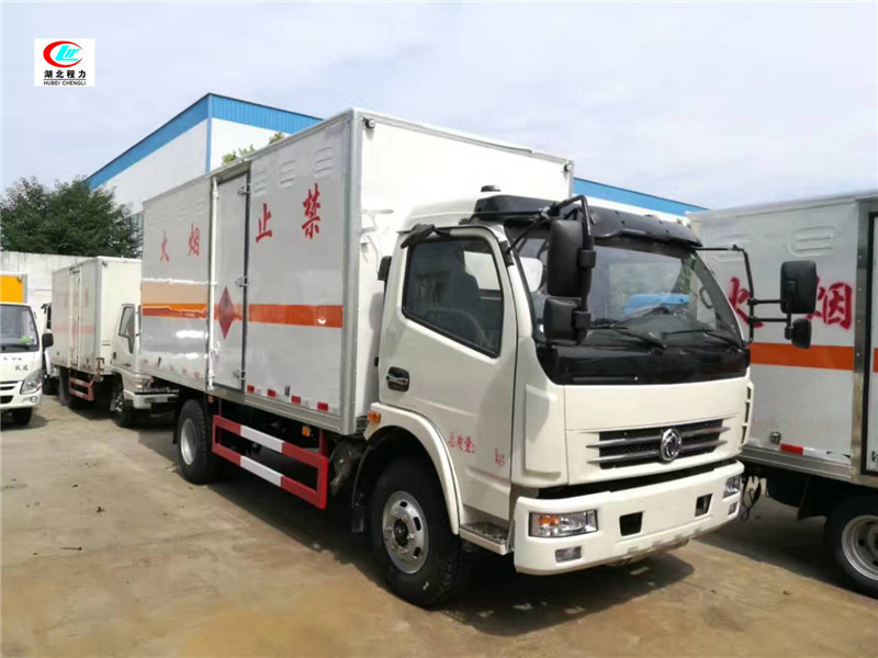 東風(fēng)5.1米易燃氣體廂式運輸車【二類】