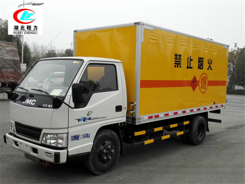 江鈴4.2米雜項危險物品廂式運輸車【九類 藍牌】