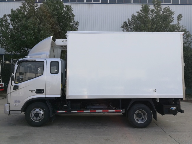 (廂長3.7米)福田歐馬可S3一排半冷藏車