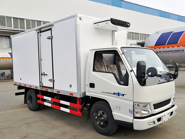 (廂長(zhǎng)4.2米)江鈴新順達(dá)冷藏車