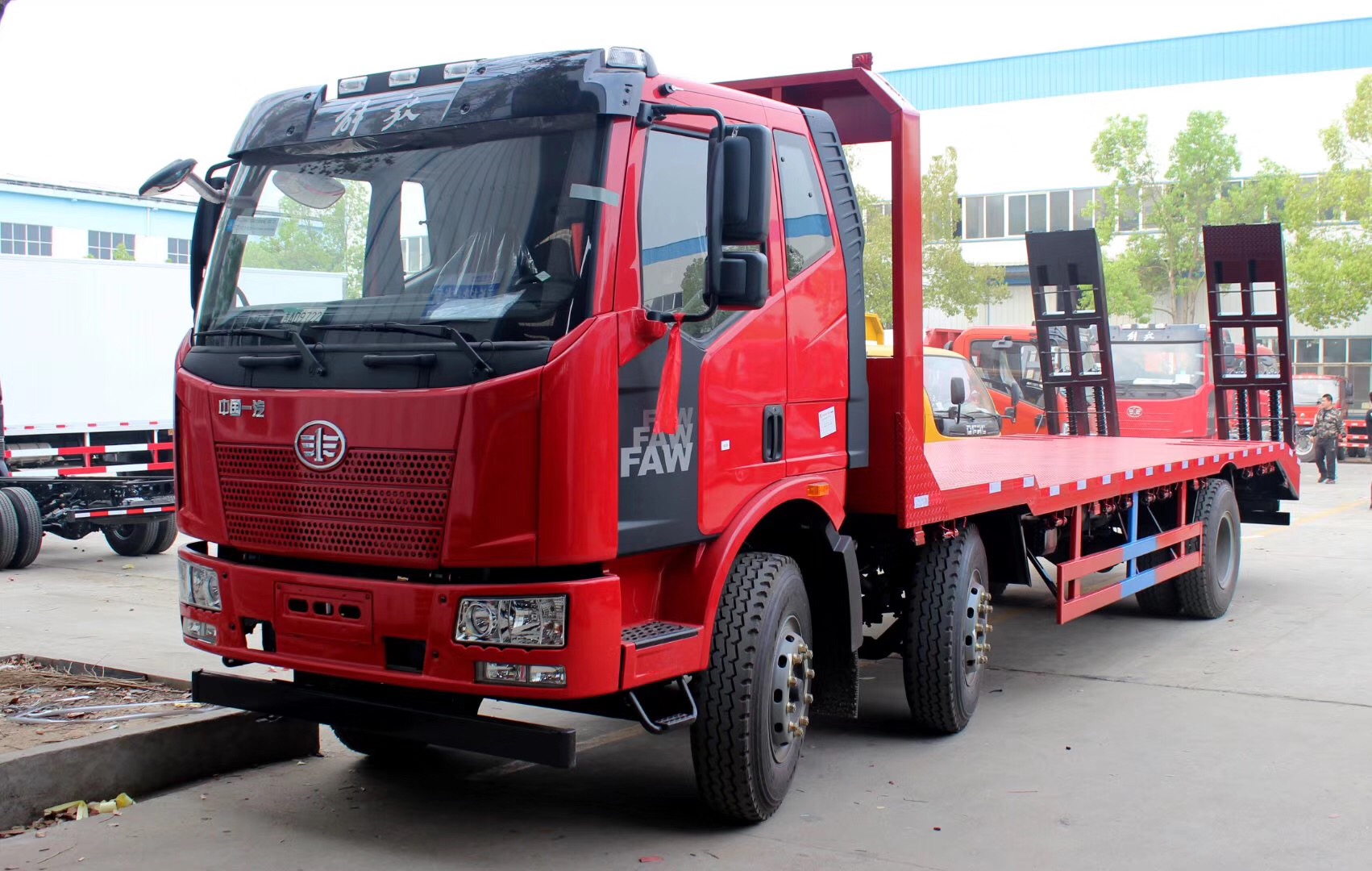 6X2小三軸【15-25噸】平板運輸車