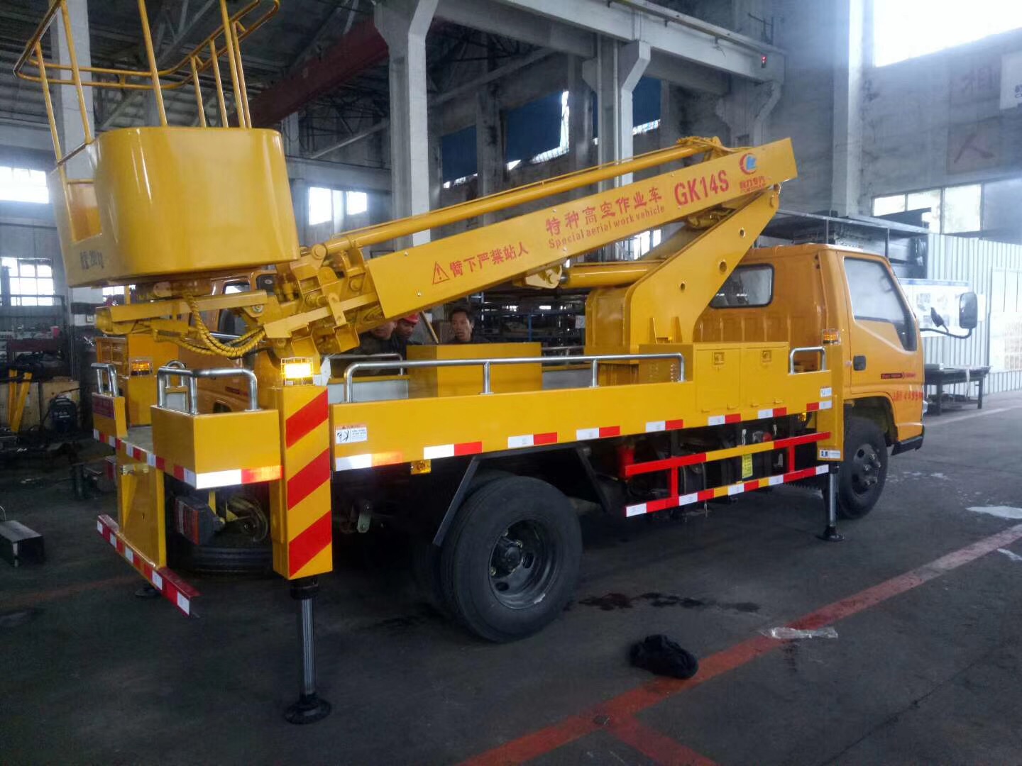 (12-16米 藍(lán)牌)江鈴單排·伸縮臂高空車