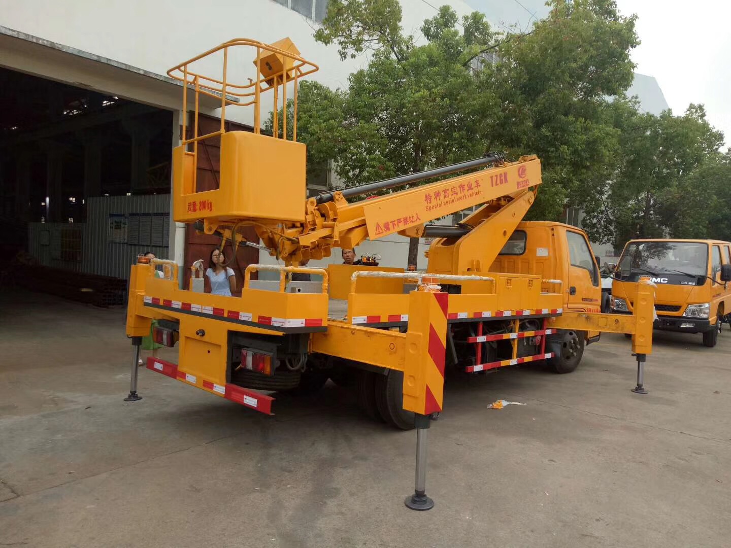 (12-16米 藍(lán)牌)江鈴單排·伸縮臂高空車