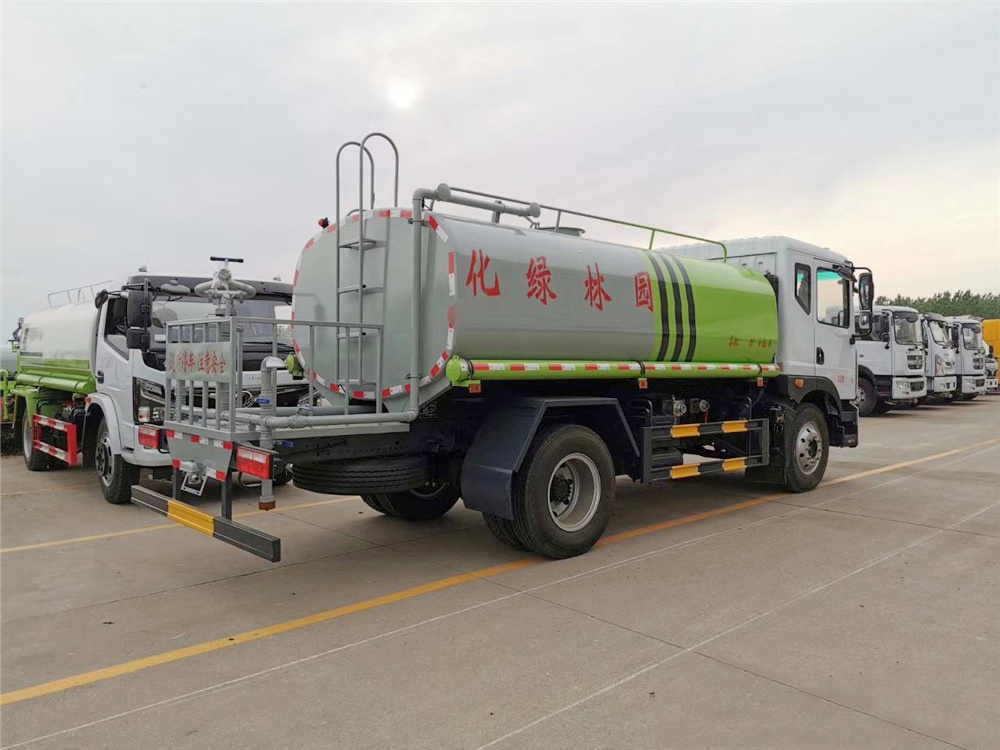 國六【12立方】東風D9 灑水車